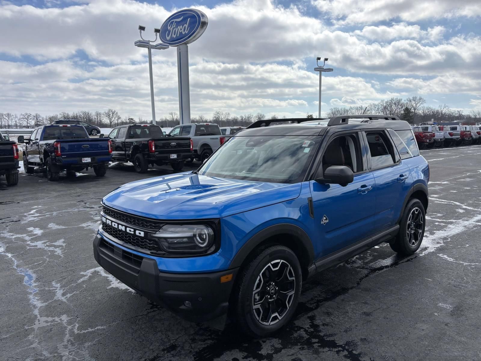 Used 2025 Ford Bronco Sport Outer Banks w/ Outer Banks Tech Package+ image 4