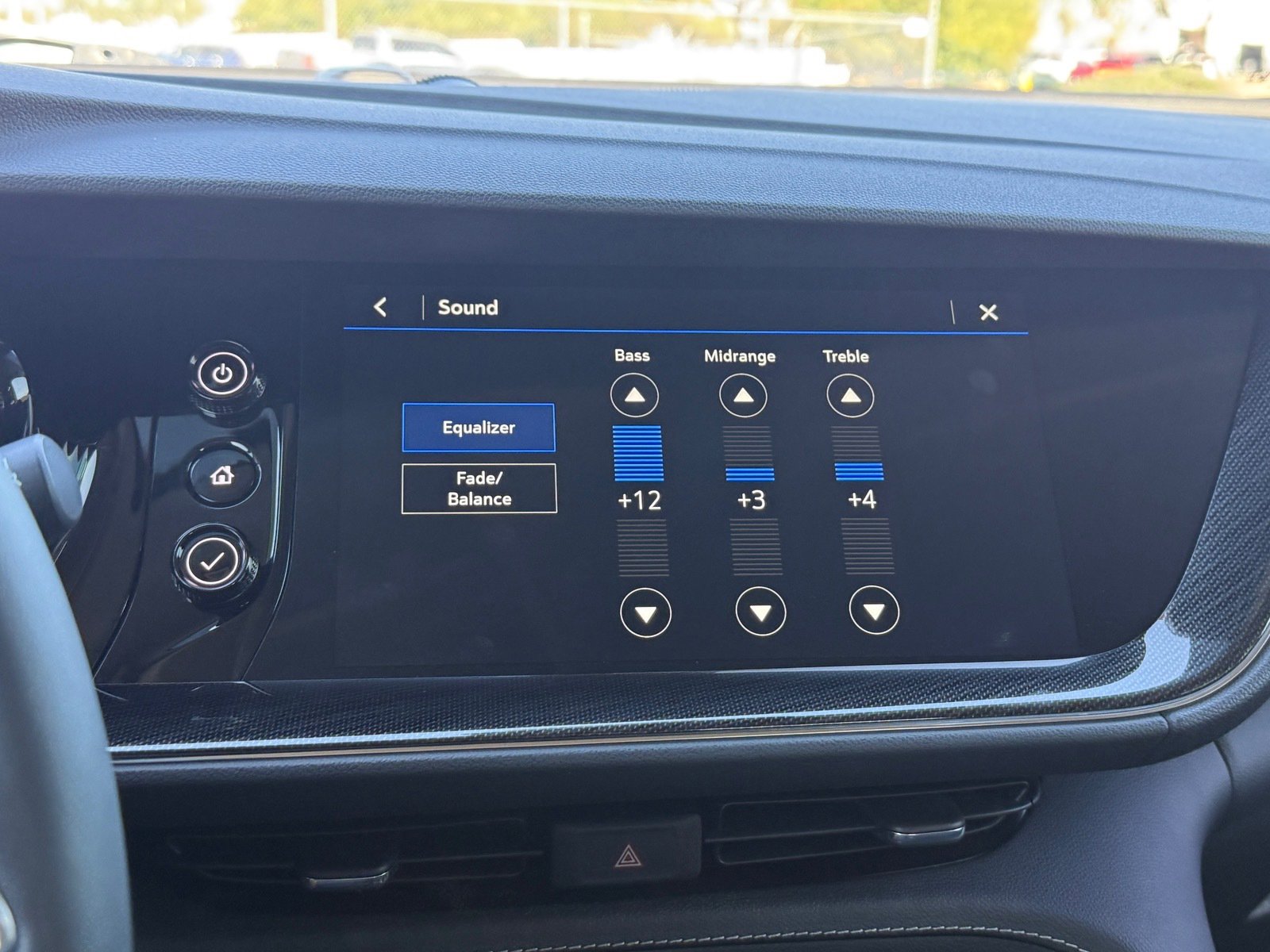 Used 2023 Buick Envision Essence image 24