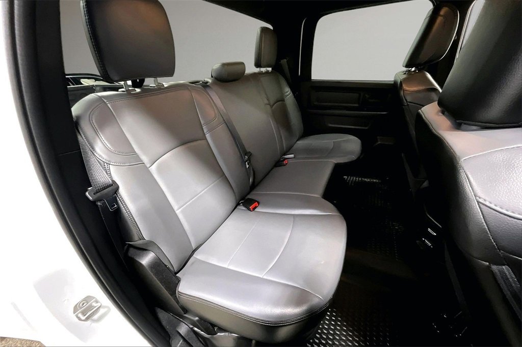 Used 2024 RAM 3500 Tradesman w/ Chrome Appearance Group image 27