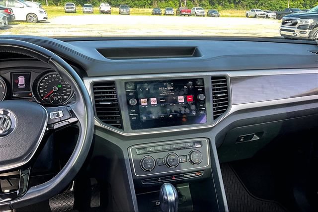 Used 2019 Volkswagen Atlas SE w/ Panoramic Sunroof Package FWD image 9