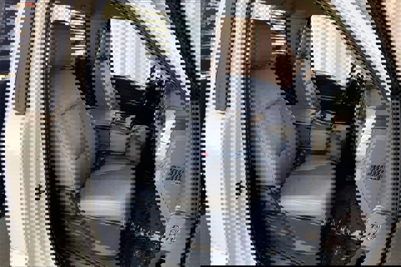 Used 2025 Ford F350 XL image 6