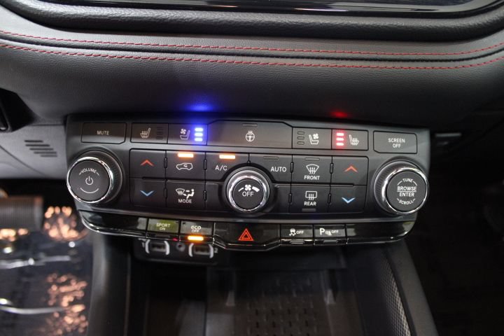 Used 2025 Dodge Durango R/T w/ Blacktop Package AWD/4WD image 35