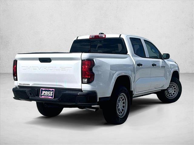 Used 2026 Chevrolet Colorado W/T RWD image 2