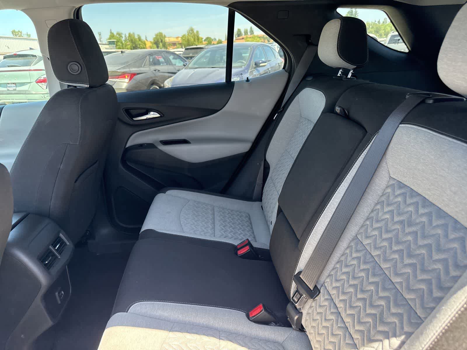 Used 2022 Chevrolet Equinox LS w/ LPO, Floor Liner Package AWD/4WD image 16