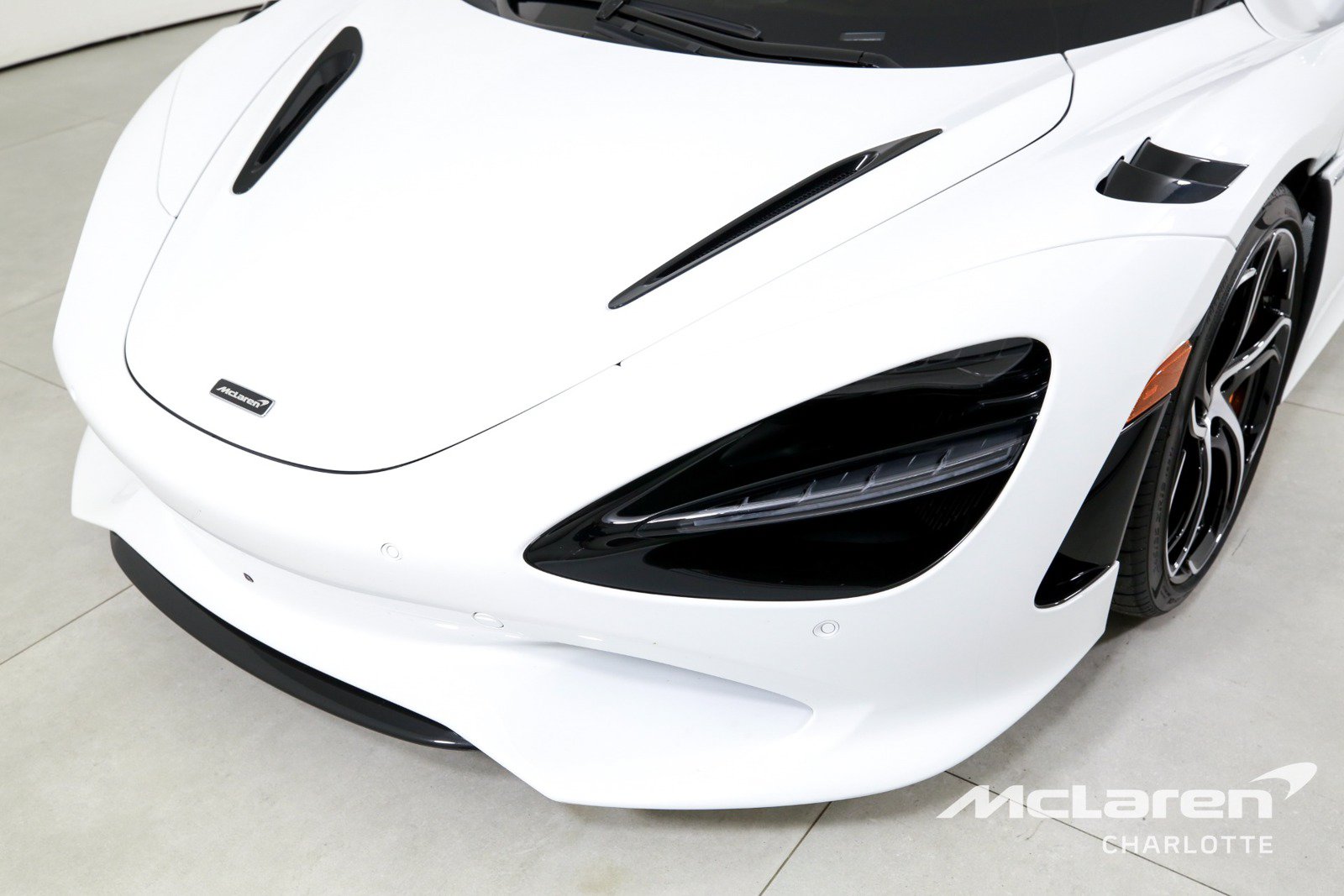 Used 2024 McLaren 750S Spider RWD image 27