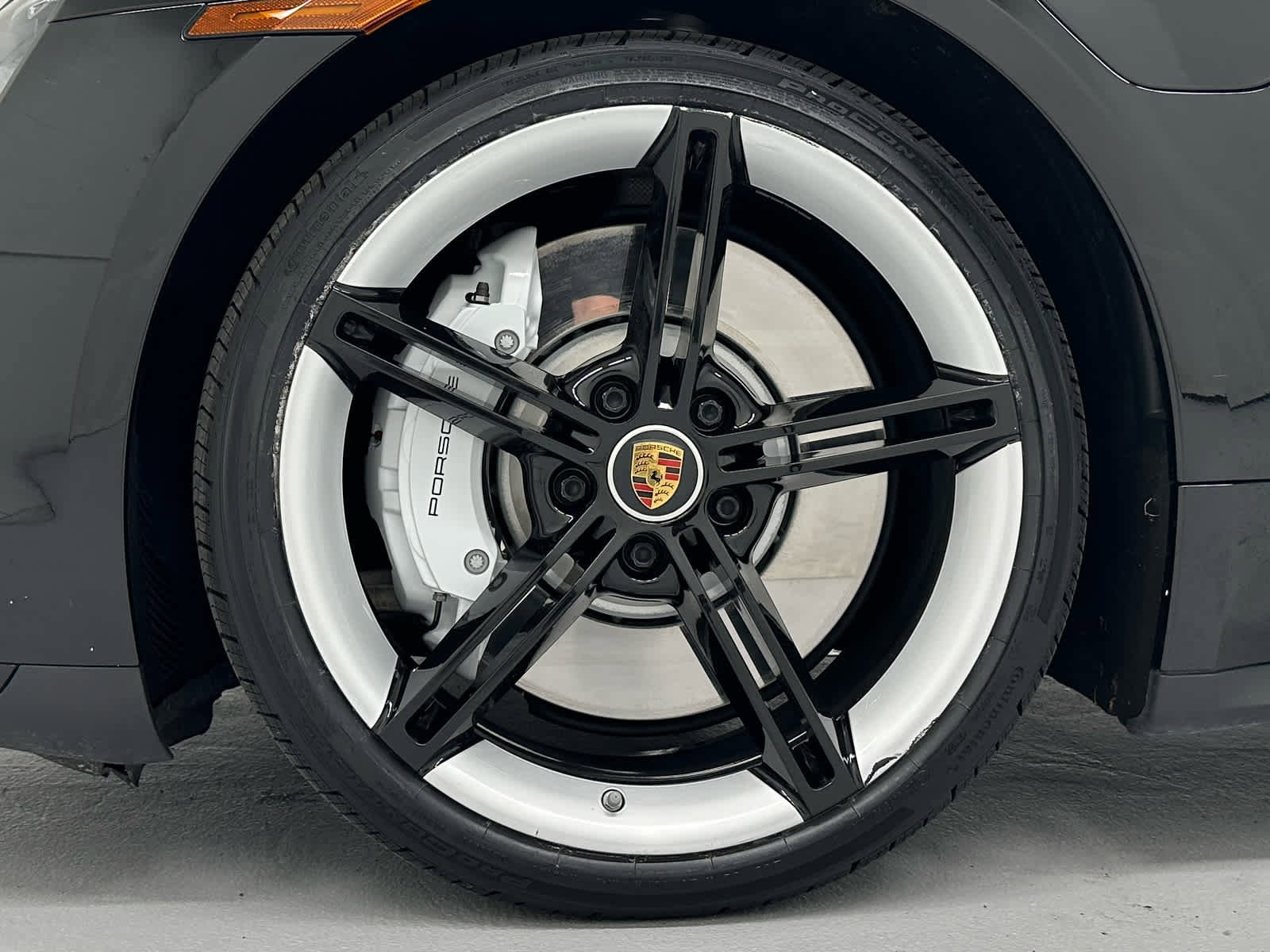 Used 2021 Porsche Taycan Turbo image 9