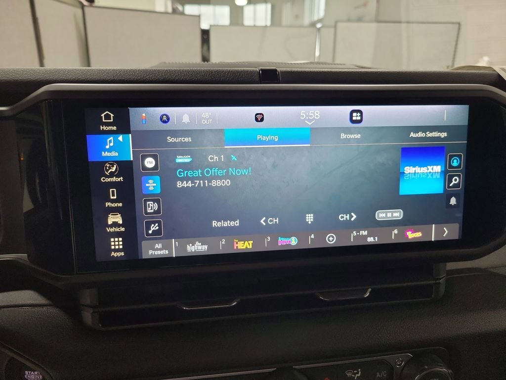 New 2026 Jeep Gladiator Sport AWD/4WD image 15