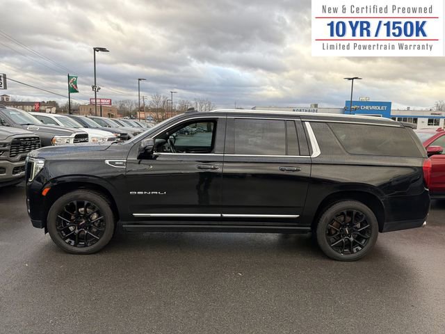 Used 2022 GMC Yukon XL Denali w/ Denali Premium Package image 10