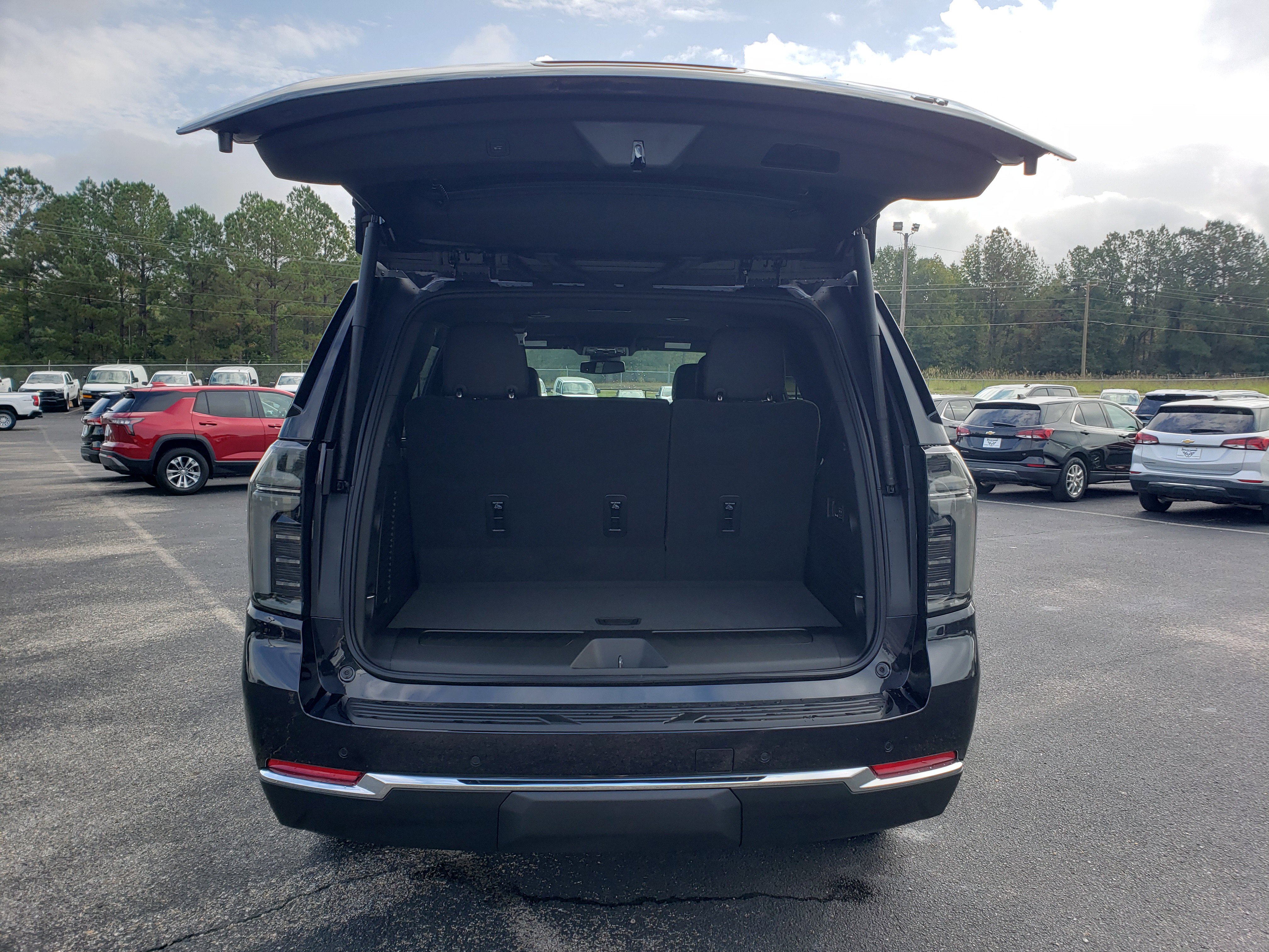 New 2026 Chevrolet Tahoe LT w/ Comfort Package image 9