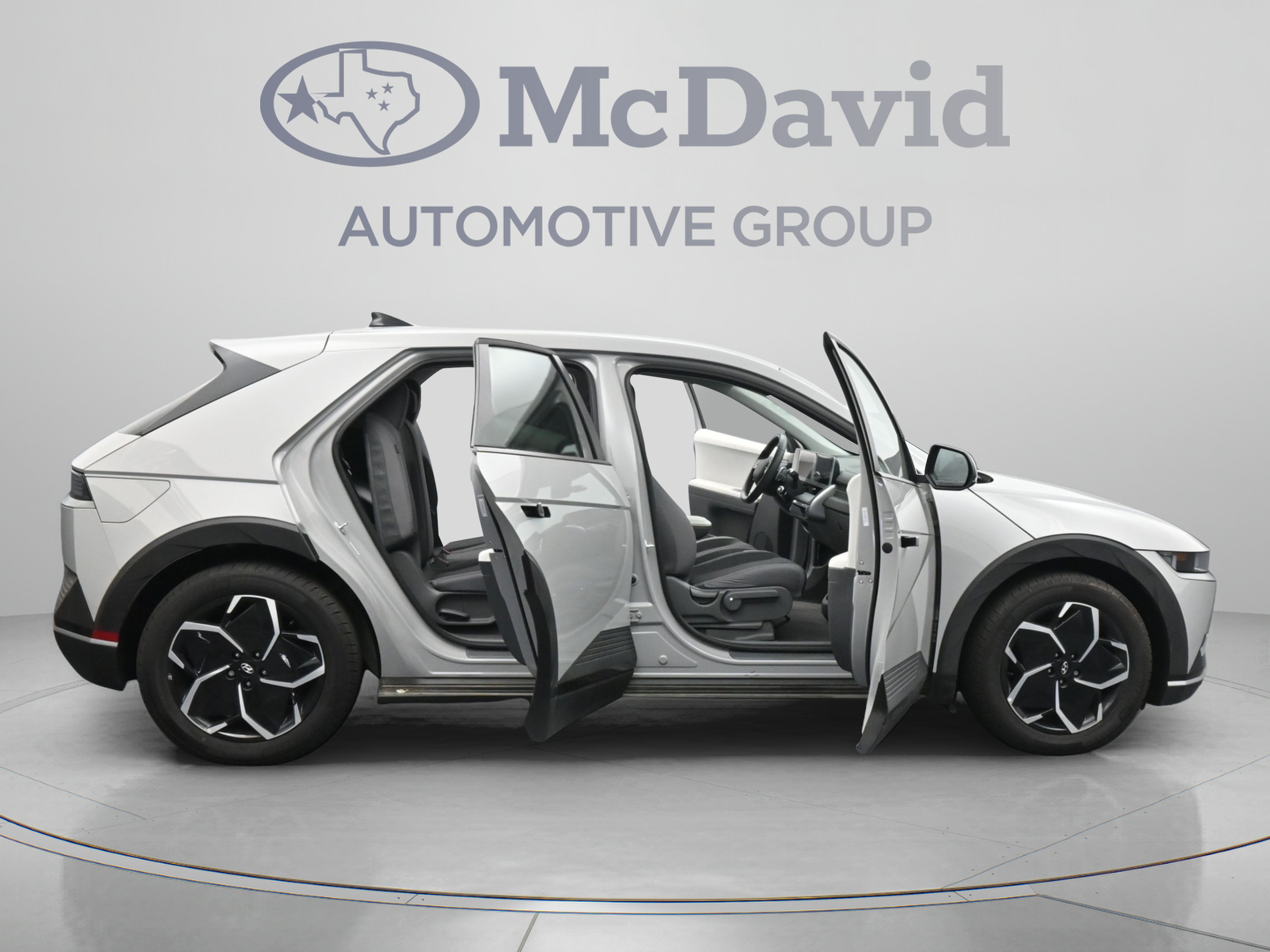 Used 2024 Hyundai Ioniq 5 SEL RWD image 40