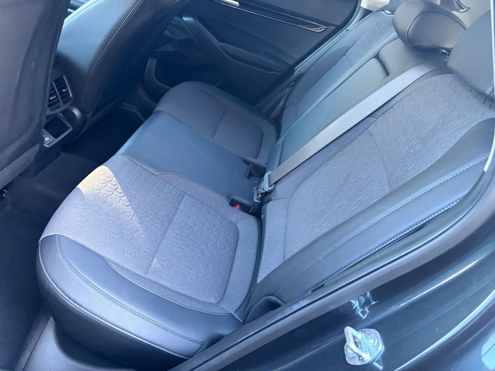 Used 2025 Kia Seltos S image 23