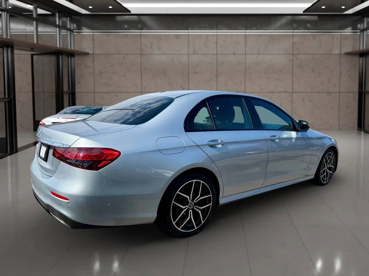 Used 2023 Mercedes-Benz E 350 Sedan image 9