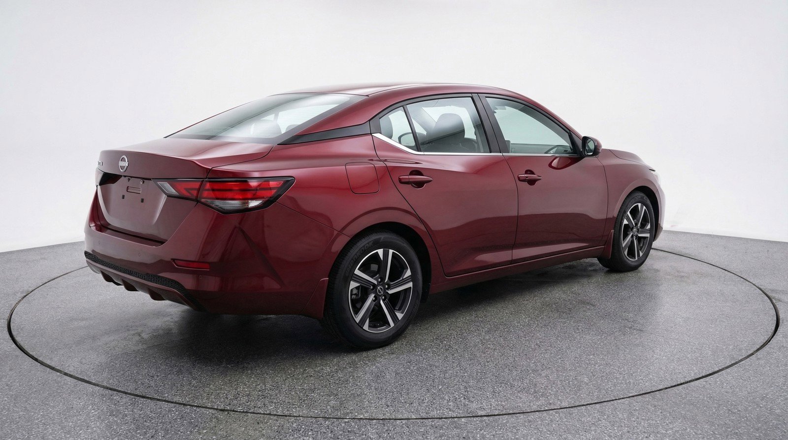 Used 2025 Nissan Sentra SV image 9