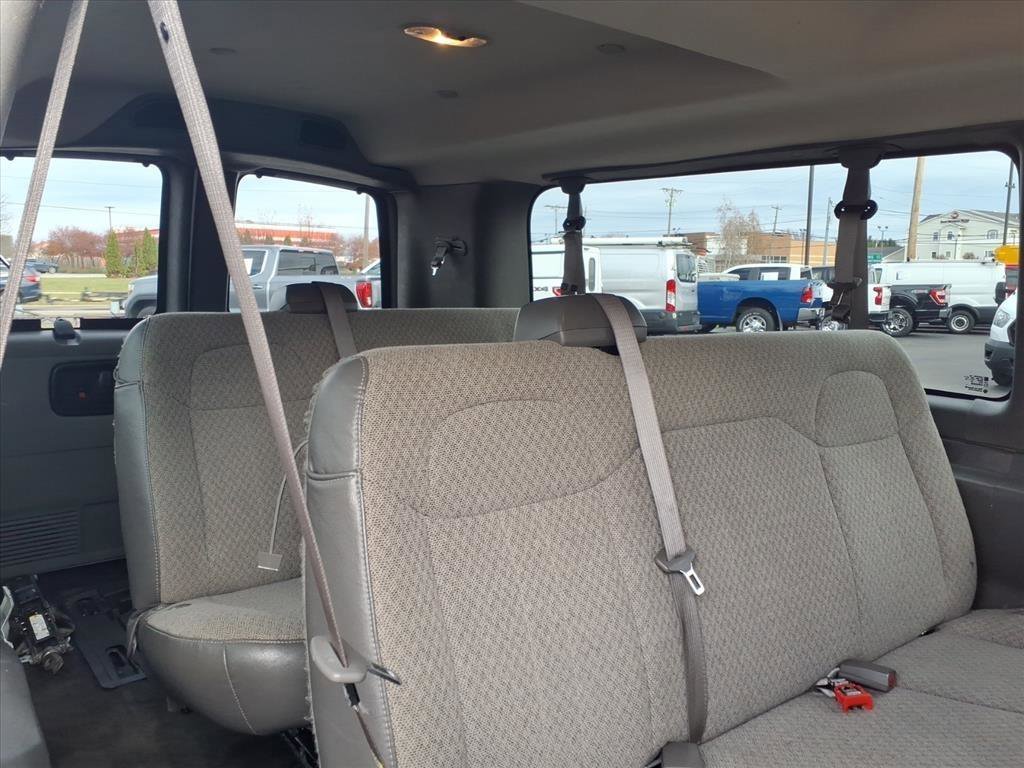 Used 2017 Chevrolet Express 3500 LT w/ LT Preferred Equipment Group image 17