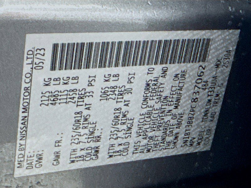 Used 2023 Nissan Rogue SV image 29