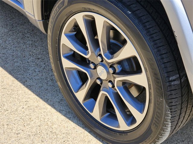 Used 2018 Jeep Grand Cherokee Overland image 9