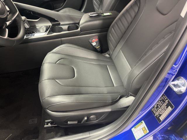 New 2026 Hyundai Elantra Limited w/ Cargo Package image 7