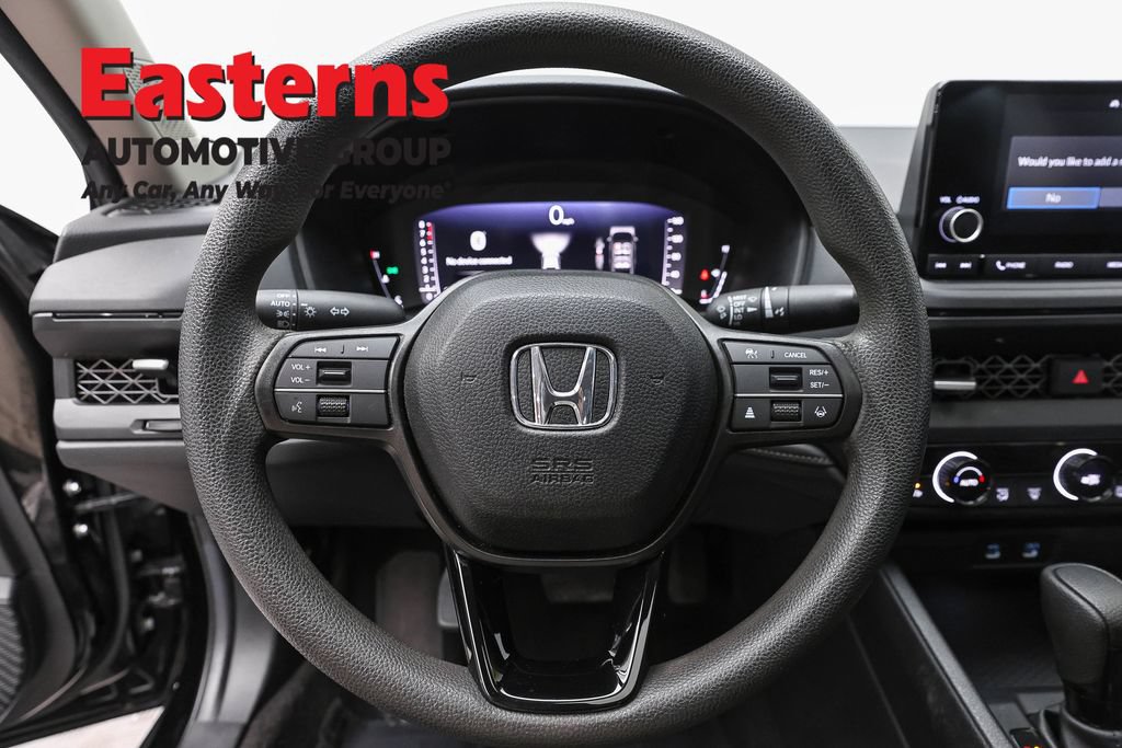 Used 2025 Honda Accord SE image 10