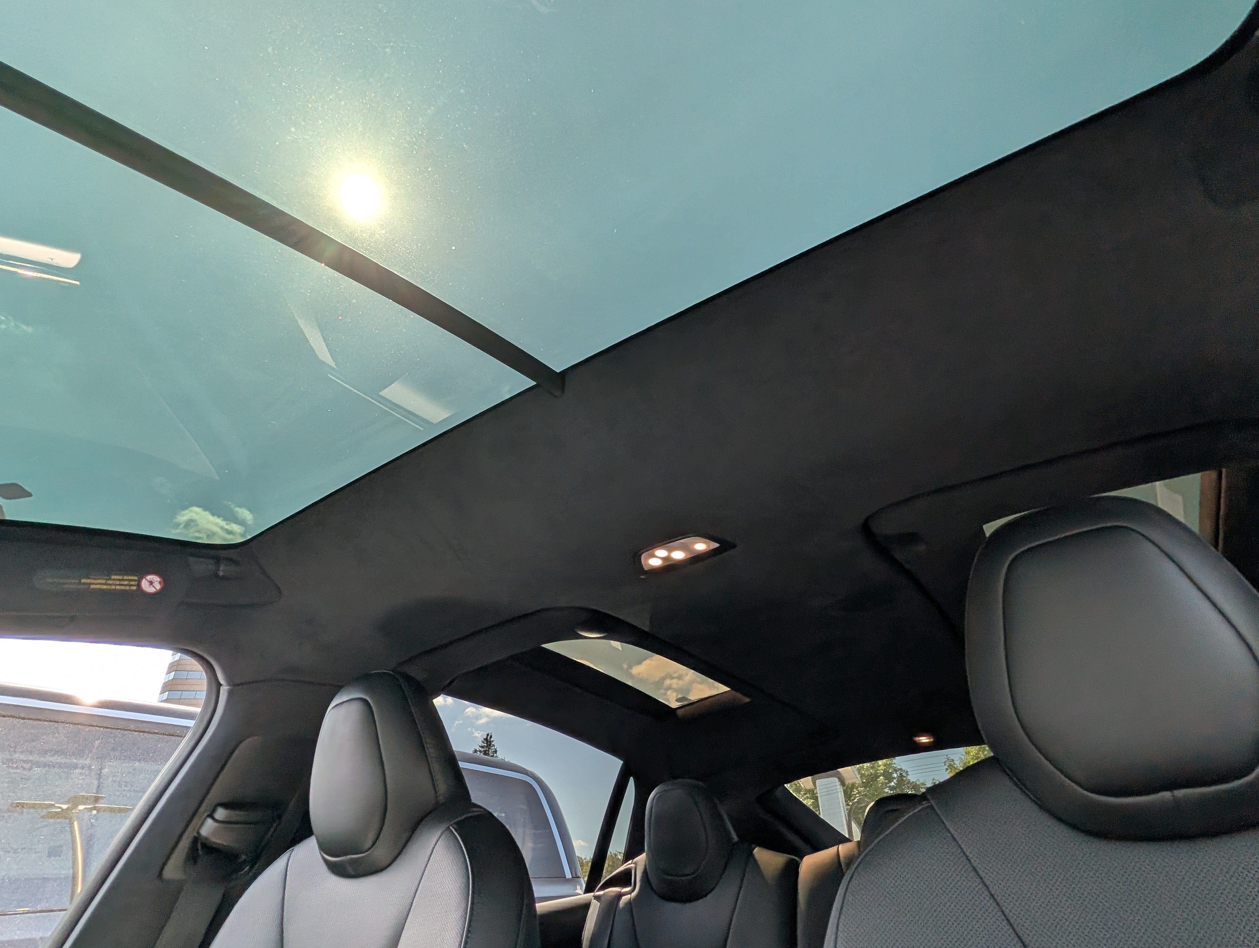 Used 2023 Tesla Model X AWD/4WD image 32