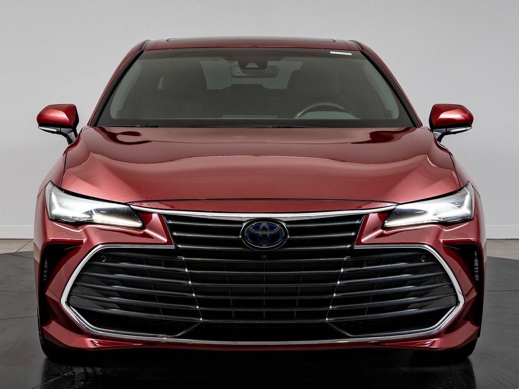Used 2020 Toyota Avalon Limited w/ Advanced Safety Package FWD image 2