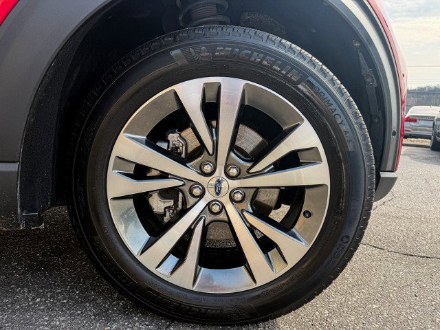 Used 2020 Ford Explorer Platinum w/ Premium Technology Package image 18