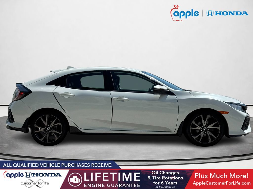 Used 2019 Honda Civic Sport Touring image 2