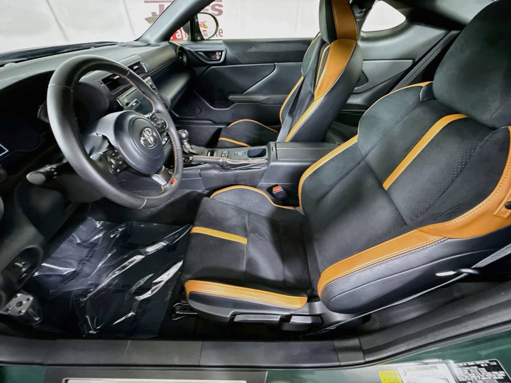 Certified 2025 Toyota GR86 Hakone Edition RWD image 25