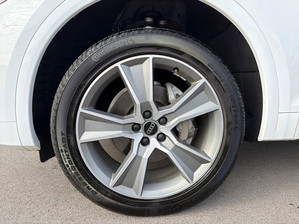 Used 2025 Audi Q5 2.0T Premium image 2