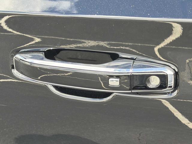 New 2026 GMC Yukon Denali w/ Denali Reserve Package image 37