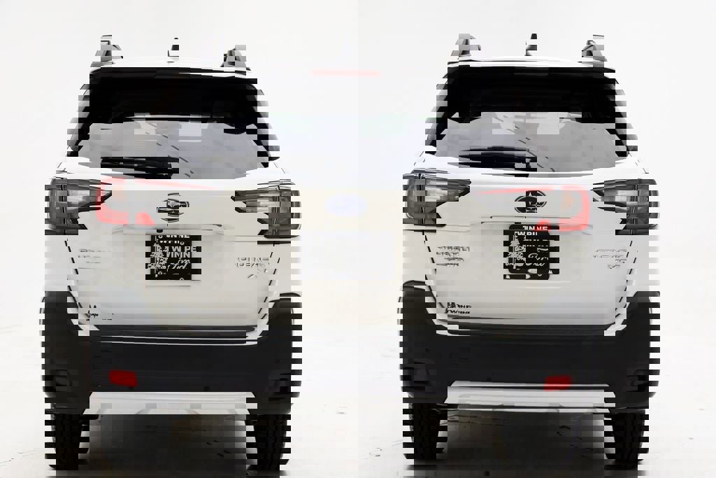 Used 2023 Subaru Outback Limited XT image 8