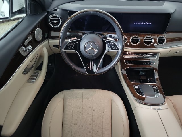 Used 2023 Mercedes-Benz E 350 4MATIC Sedan image 11