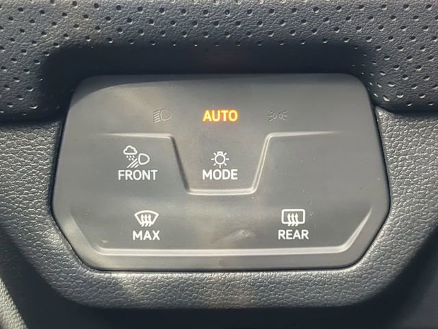 Used 2024 Volkswagen Atlas SE image 29