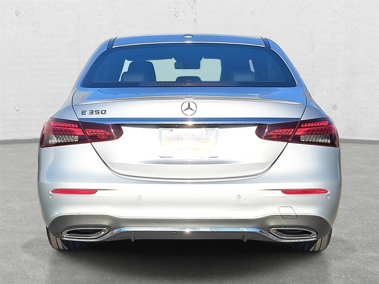 Used 2022 Mercedes-Benz E 350 Sedan w/ AMG Line Exterior image 6