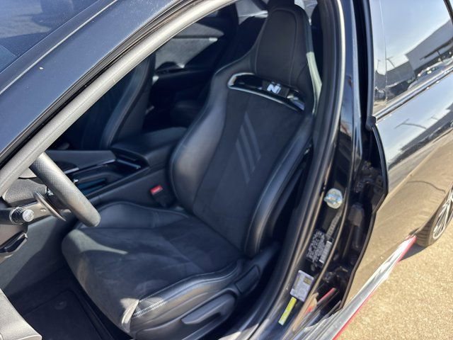 Used 2022 Hyundai Elantra N w/ Preferred Accessory Package FWD image 19