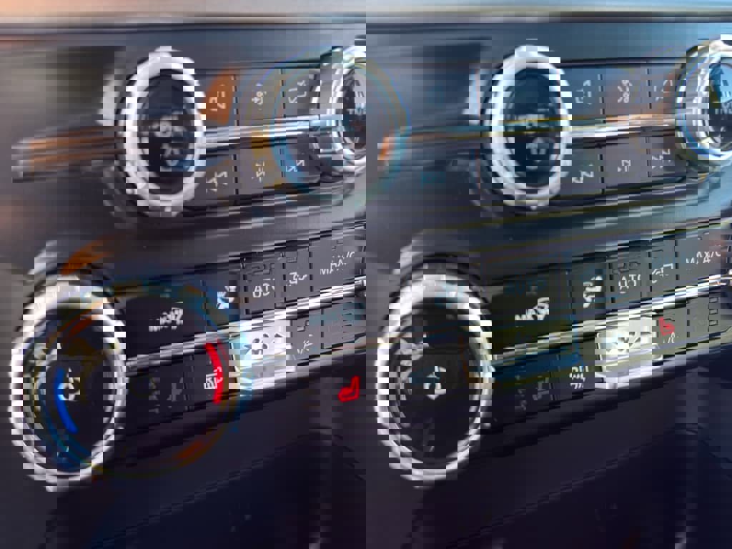 Used 2024 Ford F150 XLT w/ Equipment Group 302A MID image 15