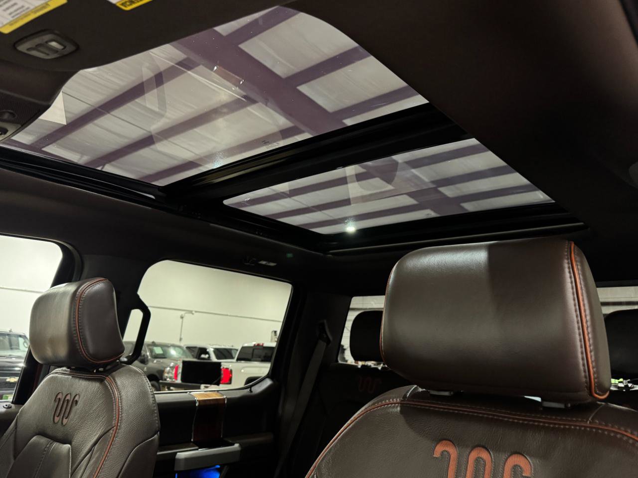 Used 2017 Ford F350 King Ranch w/ King Ranch Ultimate Package AWD/4WD image 36