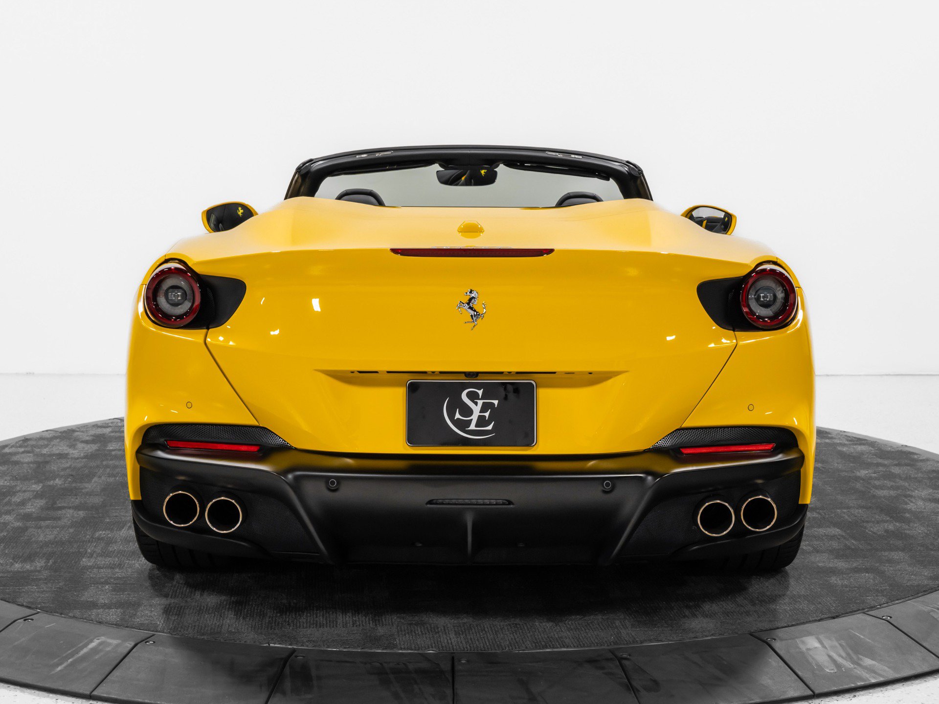 Used 2023 Ferrari Portofino M RWD image 7