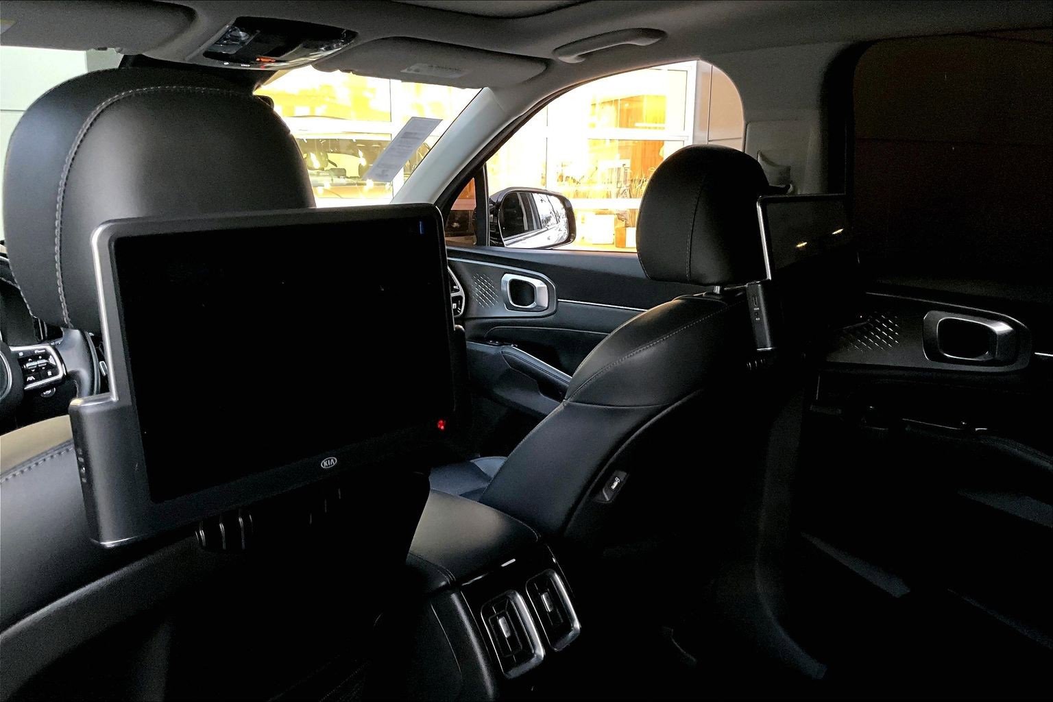 Used 2022 Kia Sorento SX image 8