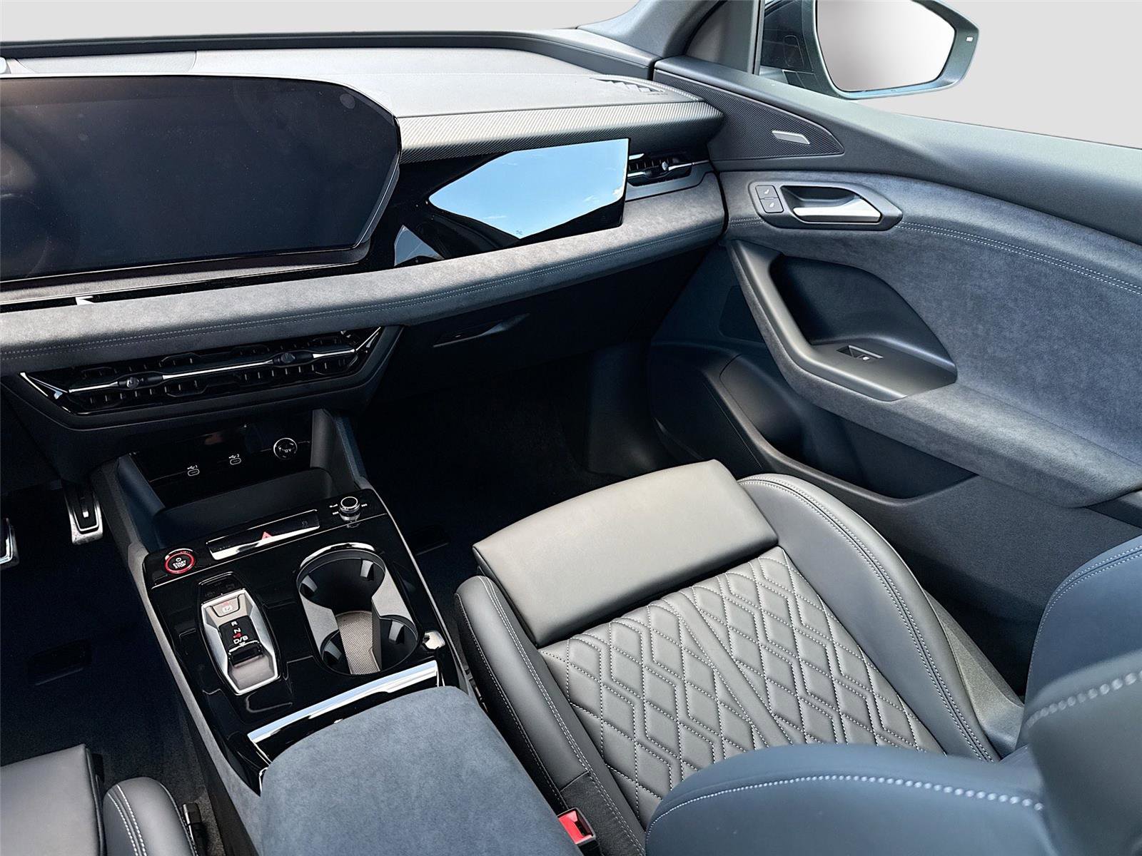 New 2025 Audi SQ6 e-tron Premium Plus image 24