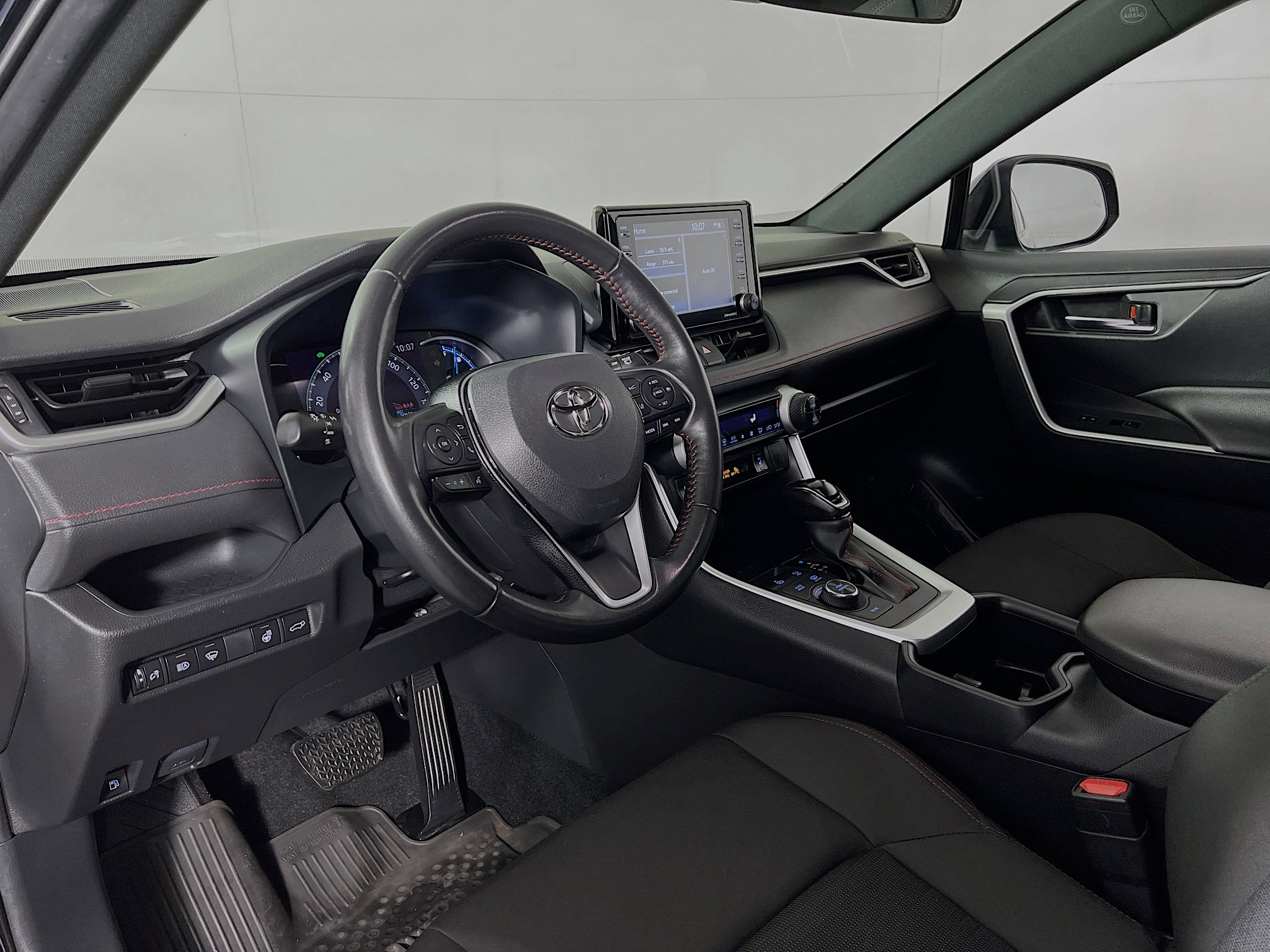Certified 2022 Toyota RAV4 SE w/ Weather & Moonroof Package AWD/4WD image 9