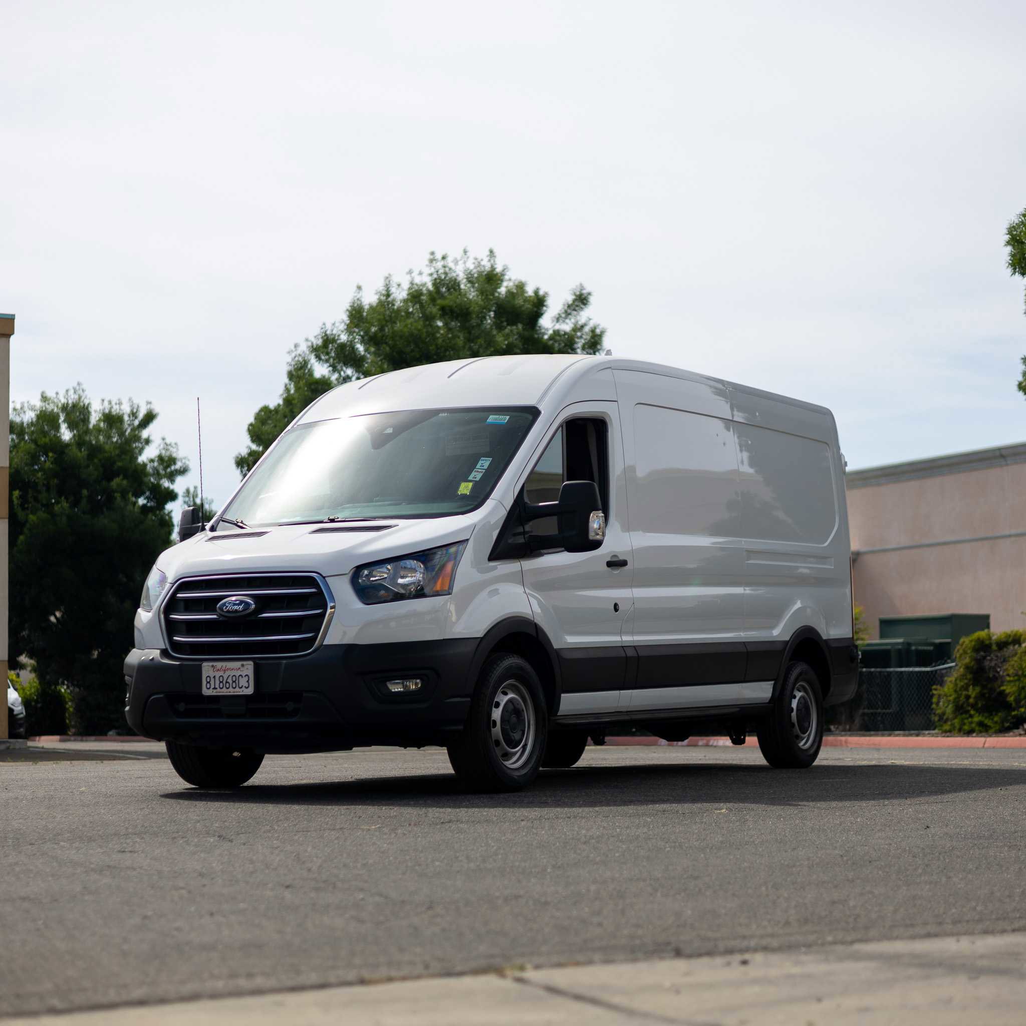 Used 2020 Ford Transit 250 Medium Roof image 3