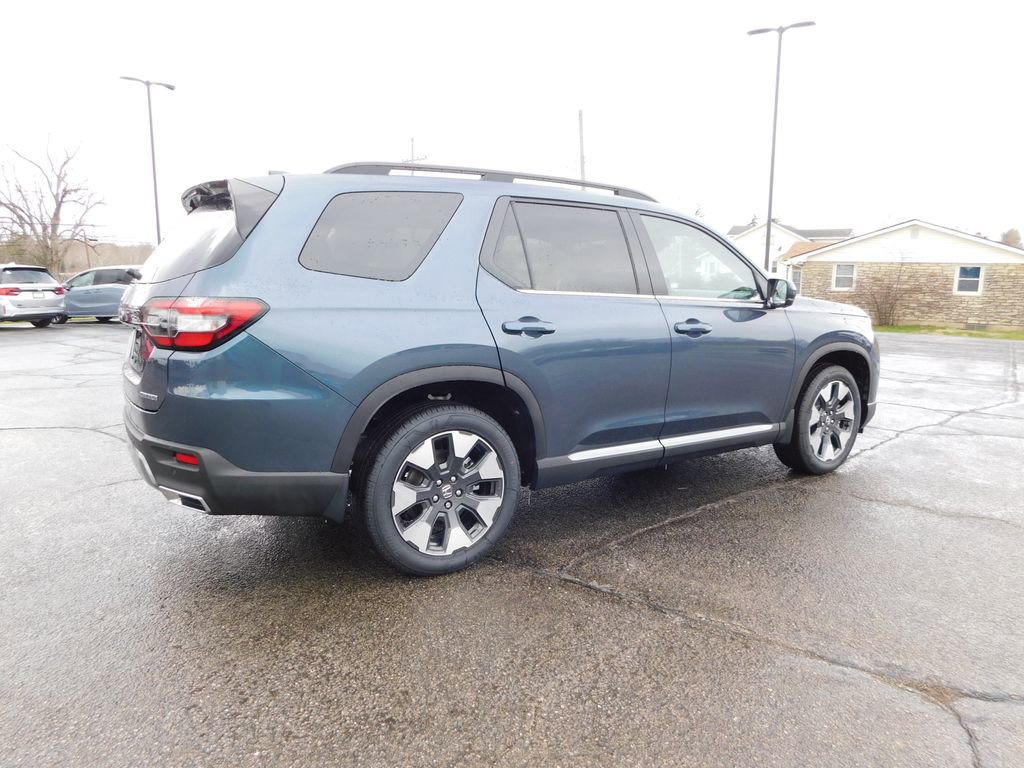 New 2026 Honda Pilot Touring image 3