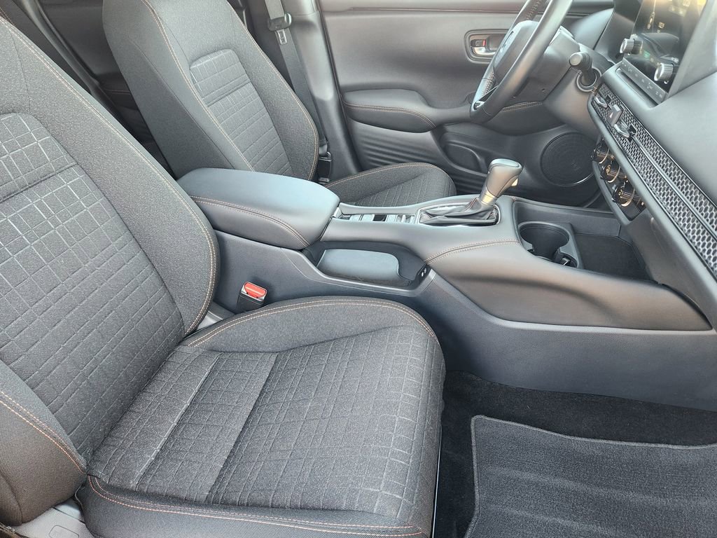 Used 2025 Honda HR-V Sport image 15