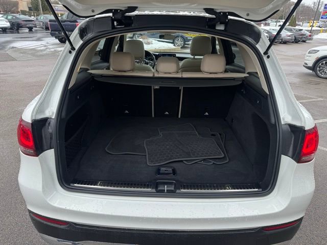 Used 2021 Mercedes-Benz GLC 300 4MATIC image 11