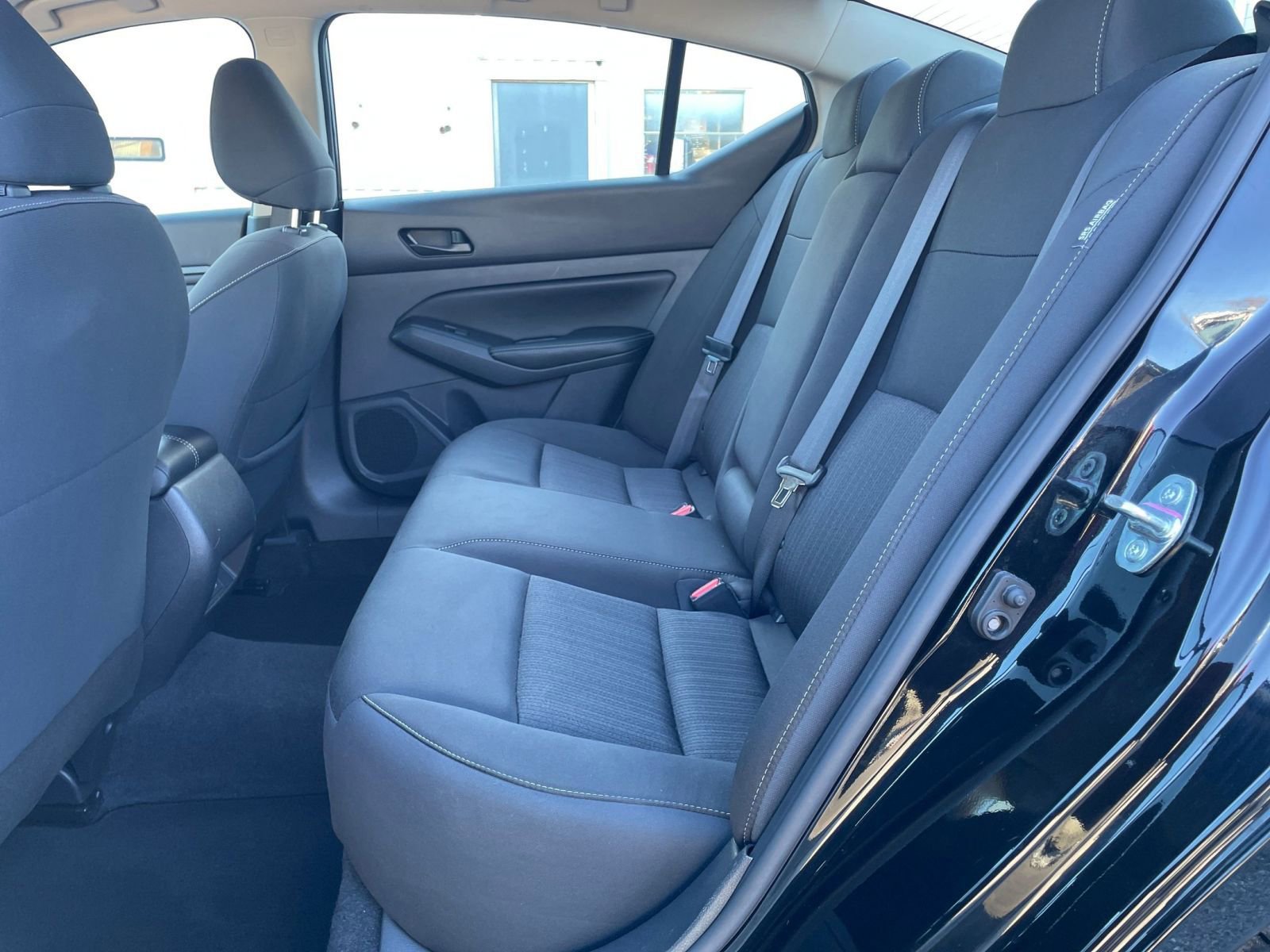 Used 2025 Nissan Altima 2.5 SV image 24