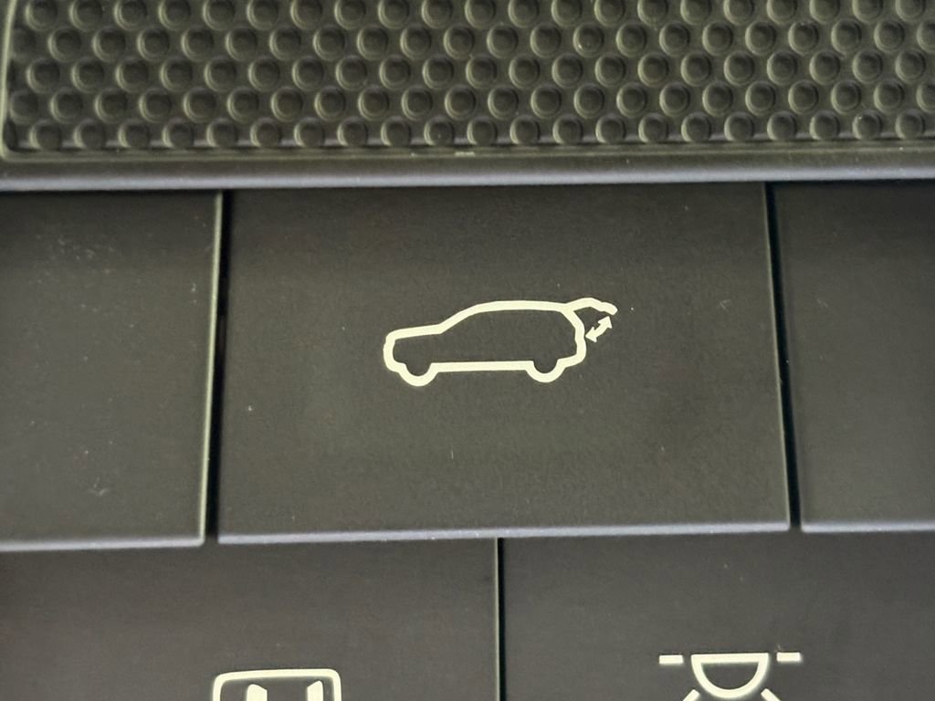 Used 2022 Jeep Grand Cherokee L Limited image 10