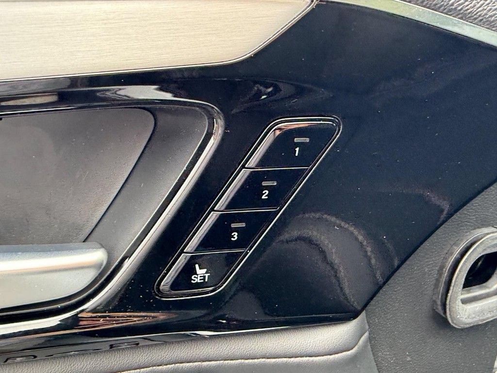 Certified 2026 Acura MDX w/ Technology Package FWD image 19
