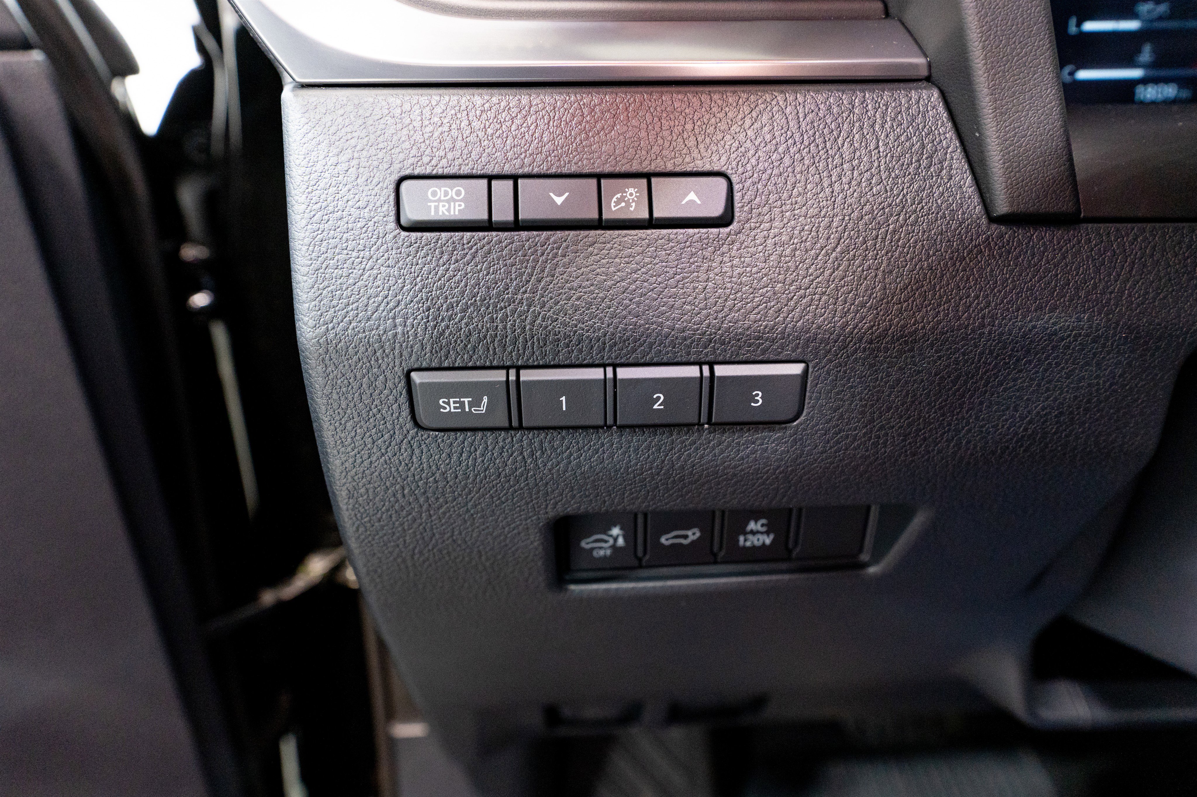 Used 2025 Lexus GX 550 image 35