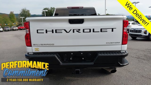 Used 2022 Chevrolet Silverado 2500 Custom w/ Custom Value Package AWD/4WD image 5