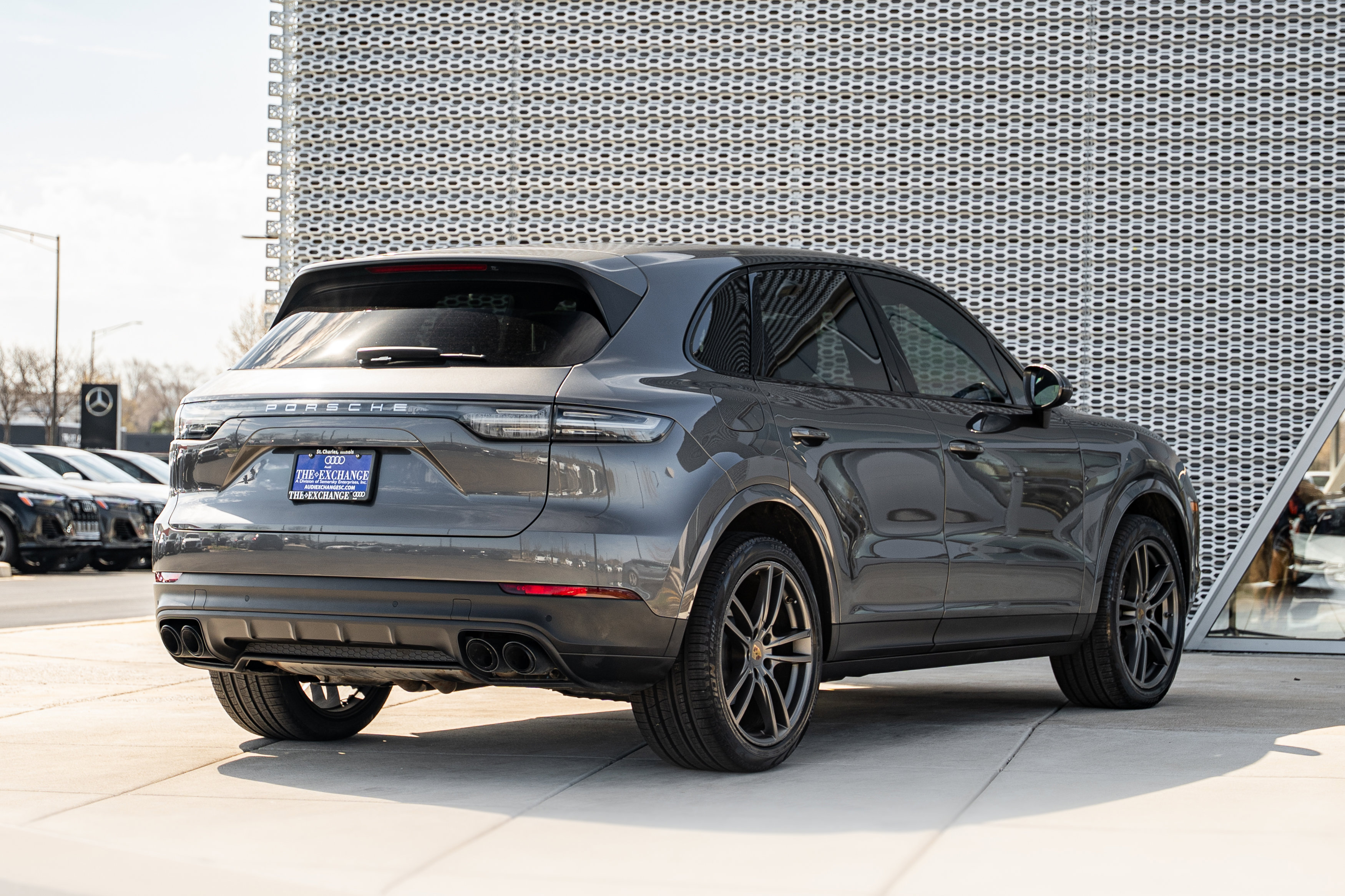 Used 2020 Porsche Cayenne image 4